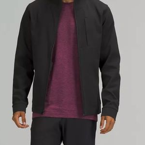 Lululemon Men's Sojourn Black Jacket size L